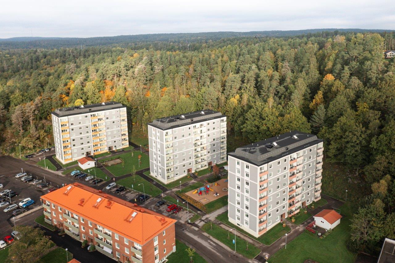 Östanvindsvägen 12-16